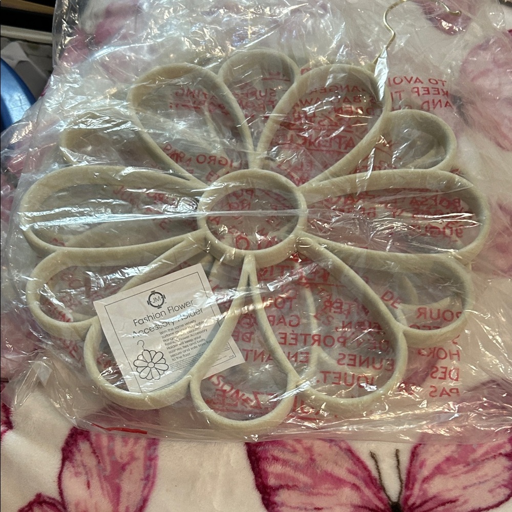Joy Mangano Fashion Flower Scarf Organizer - Cream